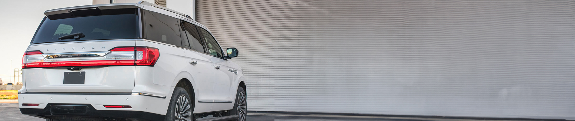 Lincoln Navigator Accessories, Custom Mods & Aftermarket Upgrades - NAPA Auto Parts